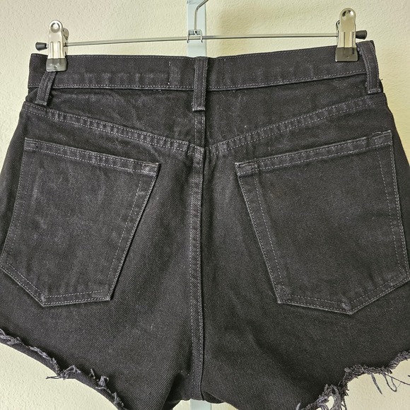 REFORMATION JEANS Dixie High Rise Black Wash Pull-On Raw Hem Jean Shorts Sz 26 - Picture 8 of 13